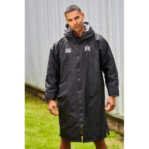 Weatherproof Changing Robe (911)
